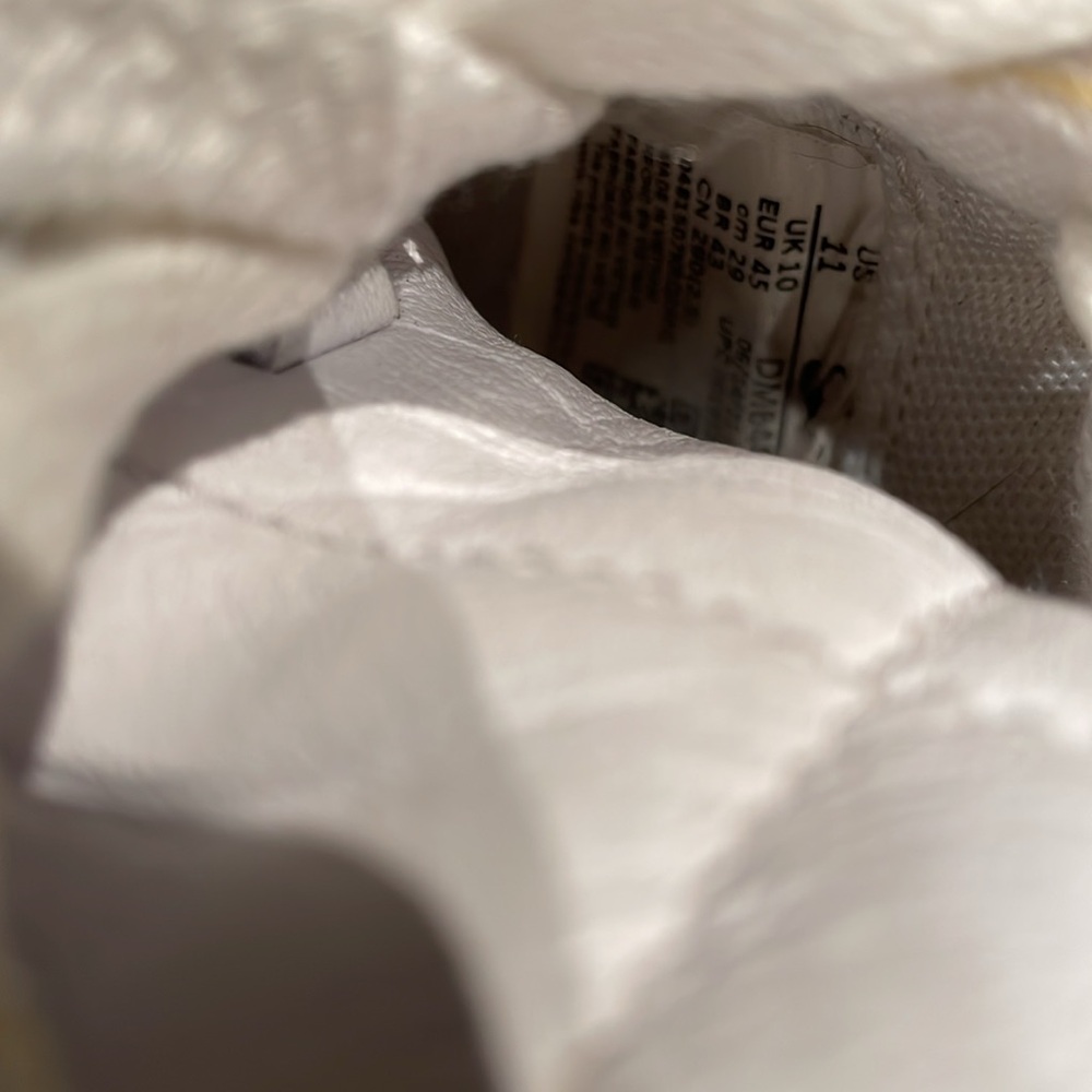 Nike White and Cream Athletic Shoes - Picture 6 of 8